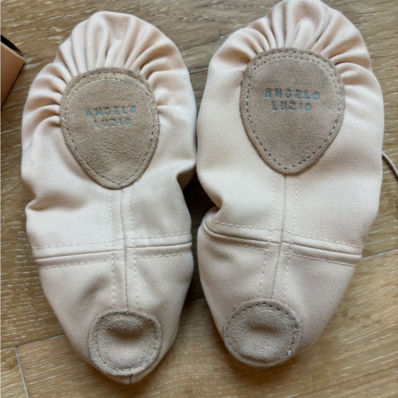 Brand new in box Angelo Luzio soft ballet slippers - Picture 6 of 6